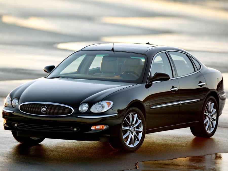  Buick LaCrosse CXS 2005 года  (фото 39 из 45)